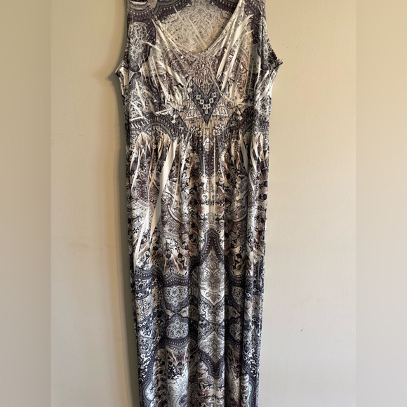 2/$15 Apt. 9 Dress - Picture 2 of 6